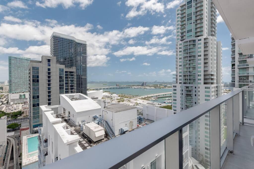 Amazing 2 Bedroom 30Th Floor Downtown Free Parking Miami Buitenkant foto