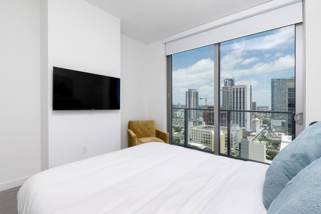 Amazing 2 Bedroom 30Th Floor Downtown Free Parking Miami Buitenkant foto