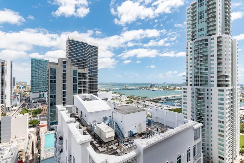 Amazing 2 Bedroom 30Th Floor Downtown Free Parking Miami Buitenkant foto